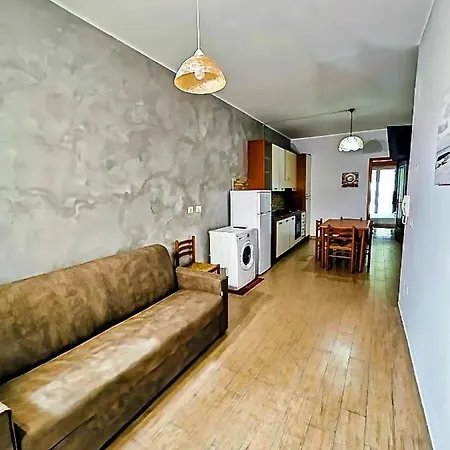 Etnapartment 3 *